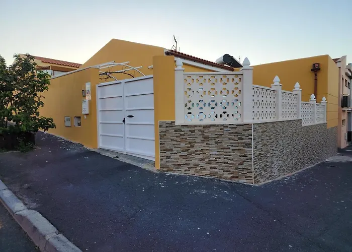 Casa Marta. בית נופש גרנדילה דה אבונה